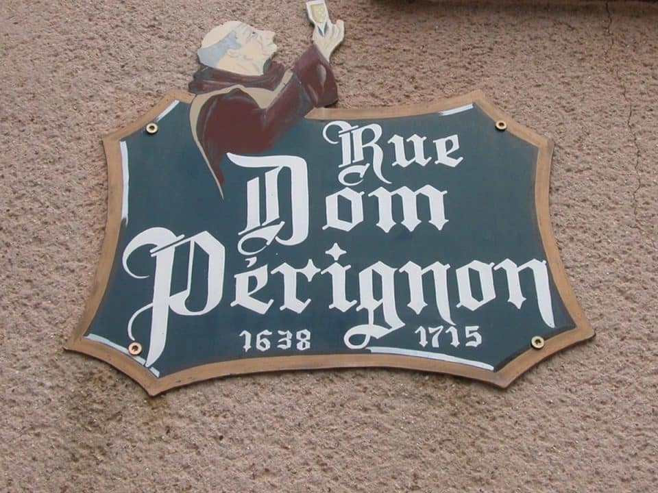 Visit of the Dom Perignon village and Dom Perignon history, Visite du village de Dom Pérignon et l'histoire de Dom Pérignon