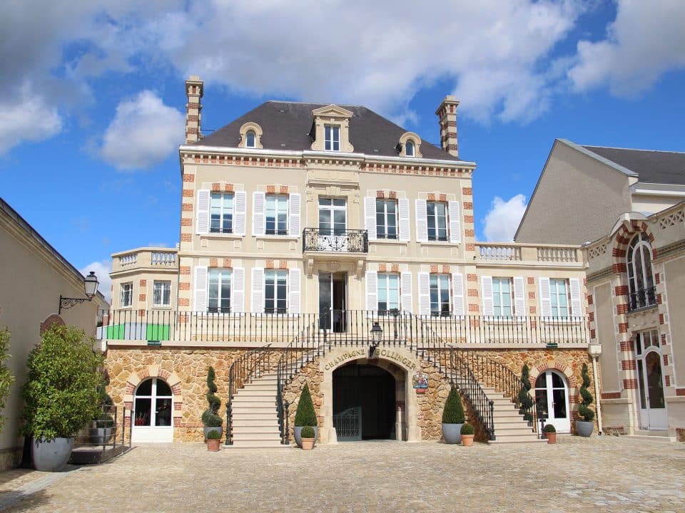 Champagne sightseeing in Epernay, Tourisme du Champagne à Epernay